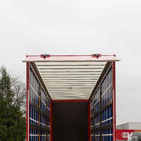 06a-opligger-met-laadlift-reydams-wagenbouw