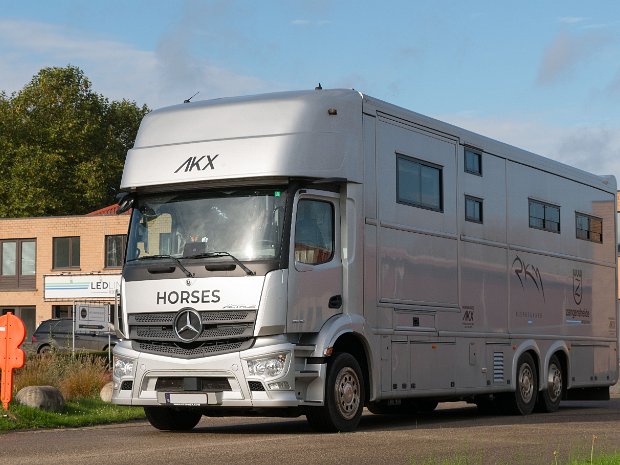 Mercedes Actros Paardenwagen 6 Paarden